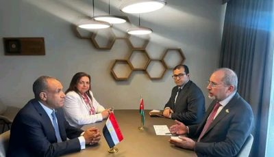 وزير الخارجية: مصر متمسكة بموقفها الثابت القائم على التمسك بالحل السياسي “الليبي الليبي”