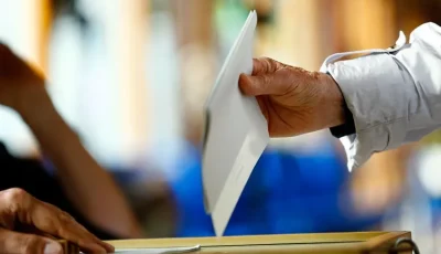 “الوطنية للانتخابات” عن تطبيق التصويت الإلكتروني: نحتاج تعديل تشريعي