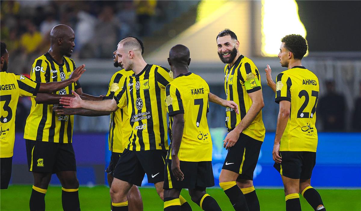 الاتحاد يتصدر ترتيب الدوري السعودي بعد الفوز على الرياض