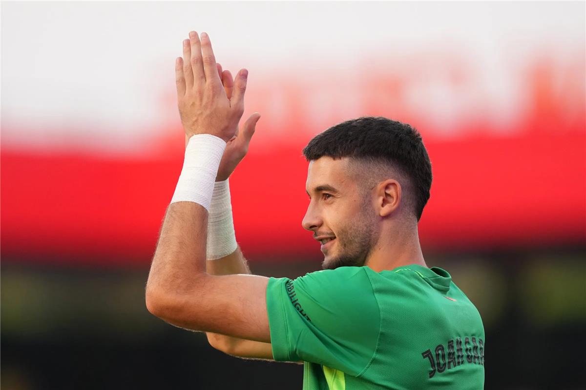 خوان جارسيا يعود أمام أتلتيك بلباو ويؤكد حبه ودعمه لجماهير برشلونة