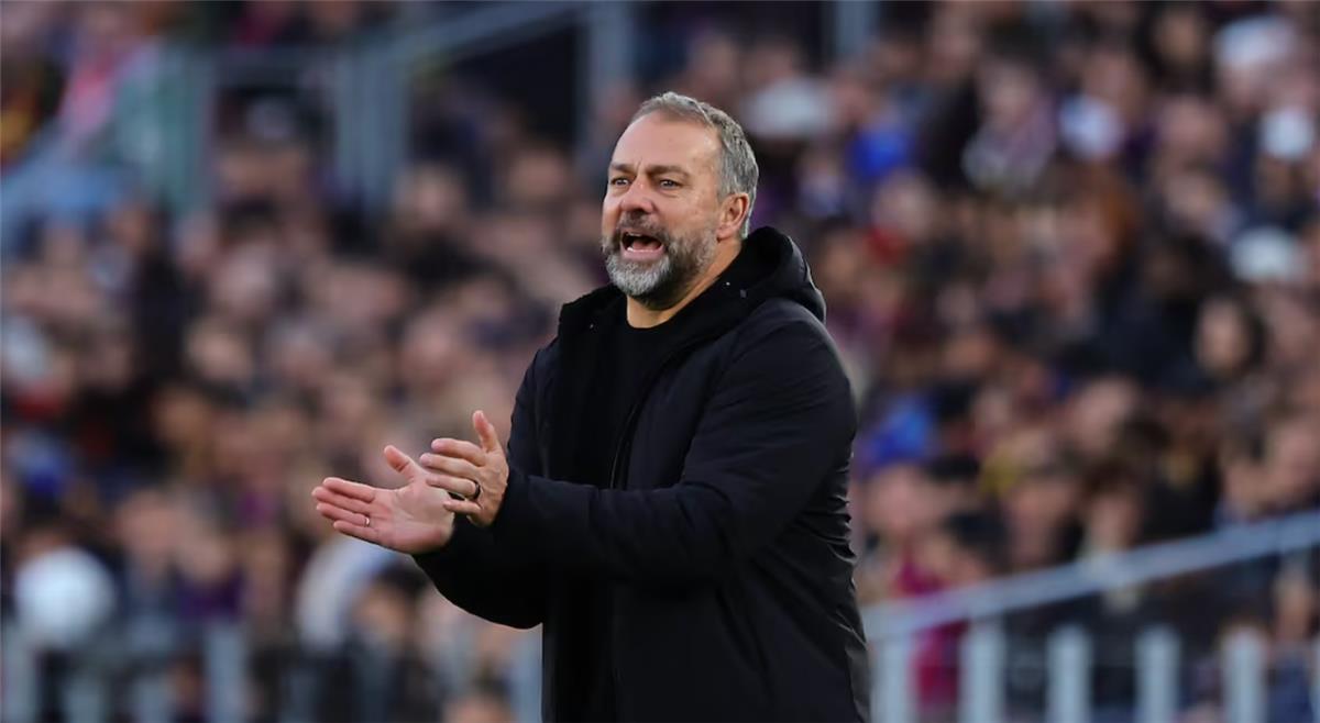 فليك يكشف عن فرحته الأكبر ويثني على نجم برشلونة