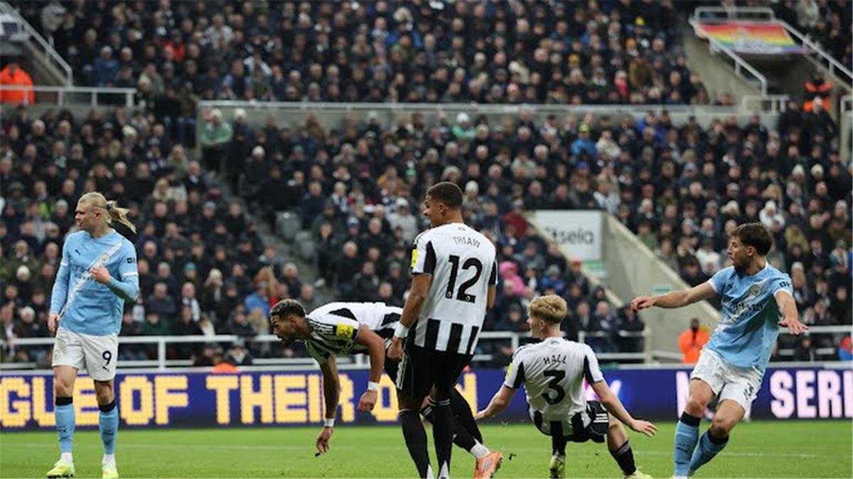 رجل مباراة مانشستر سيتي ونيوكاسل في الدوري الإنجليزي