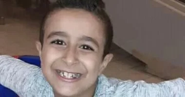 محامي ضحية “المنشار” يطالب بالتحقيق الطبي لتحديد عمر المتهم الحقيقي