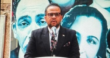 مازن الغرباوي يؤكد دور كتاب المخرجين الشباب في توثيق المسرح المصري