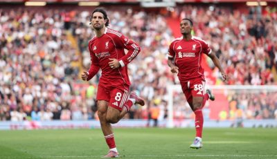 ليفربول يتحرك لتأمين نجمه بعقد جديد