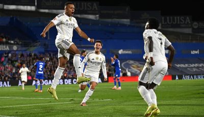 سارة دوكيه.. من هي السيدة التي جمعت لاعبي ريال مدريد؟