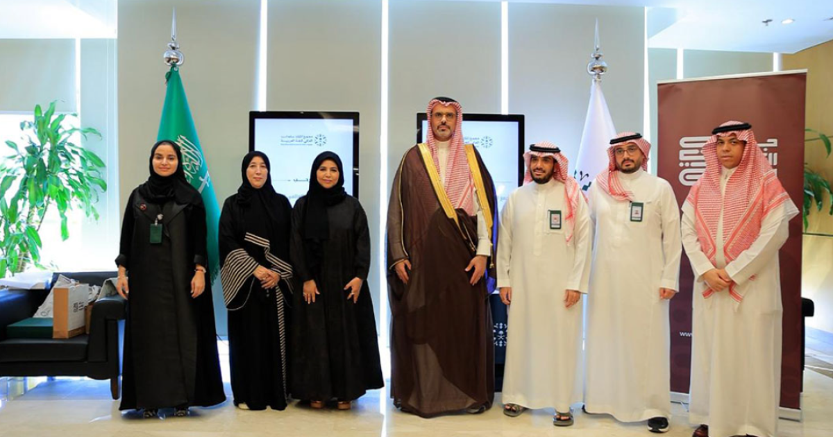 استعراض سبل تعزيز التعاون بين جائزة الكتاب العربي والمؤسسات الثقافية السعودية