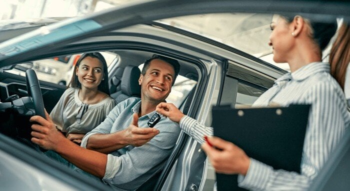 قبل اجتماع المركزي.. أسعار الفائدة على قروض السيارات في بنك مصر والبنك الأهلي