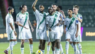 تقارير: الأهلي يدخل ديربي جدة بكامل ترسانته الأجنبية