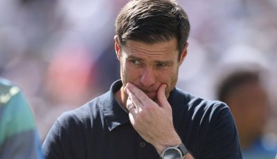 حين تصبح وفرة النجوم أزمة.. ألونسو والفخ الذي صنعه ريال مدريد