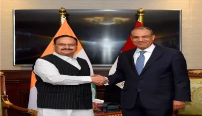 وزير الخارجية يلتقي وزير الصحة ورئيس الحزب الحاكم بالهند