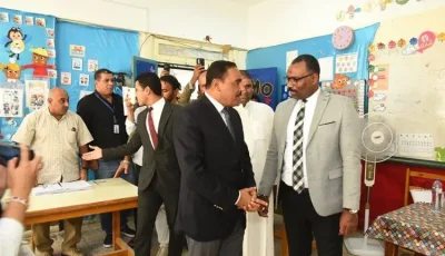 مشيدا بوعي المواطنين.. محافظ مطروح يتفقد اللجان الانتخابية وسط إقبال كبير من الناخبين