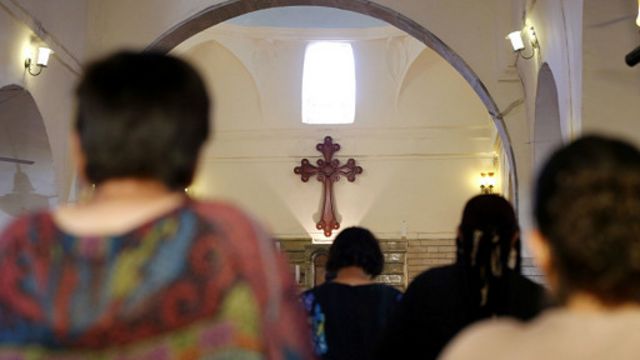 الغارديان: “داعش” المسمار الأخير في نعش المسيحيين والعلمانيين والقوميين العرب
