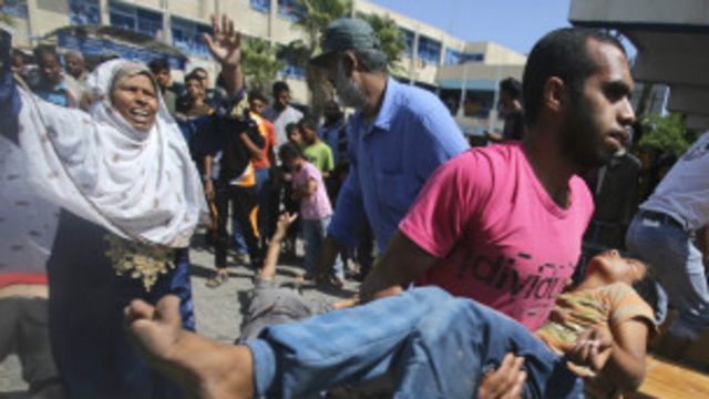 التايمز: فرح بيكر صوت الفلسطينيين ومثال لإرادة غزة