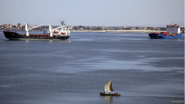 للمرة الثانية مصر تصدر طوابع تذكارية لقناة السويس