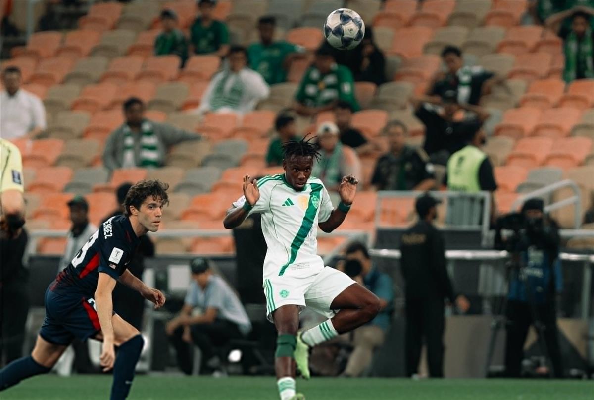 فيديو | بـ10 لاعبين.. الأهلي السعودي يقلب الطاولة على جوهور ويتأهل لنصف نهائي دوري أبطال آسيا