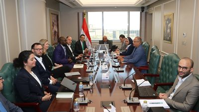 وزير الكهرباء يبحث مع “سكاتك” تنفيذ مشروعات بـ1.8 مليار دولار لتحقيق 45% طاقة نظيفة بحلول 2028