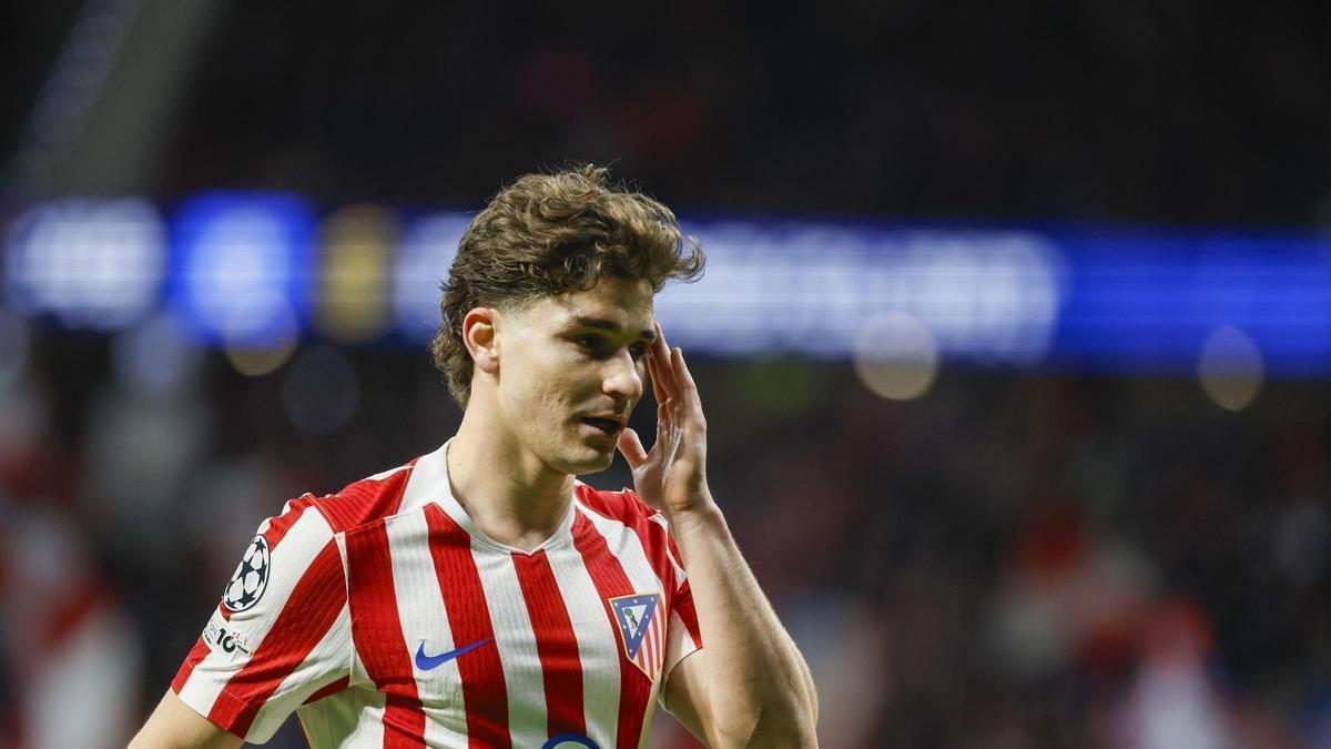 ألفاريز يثير التكهنات حول انتقاله إلى برشلونة بخطوة جادة