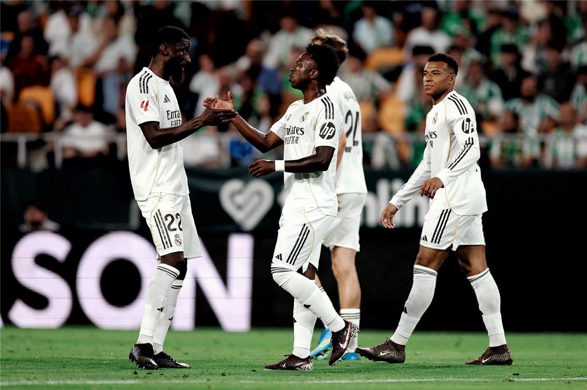 مباريات ريال مدريد المتبقية في الدوري الإسباني بعد التعادل مع ريال بيتيس