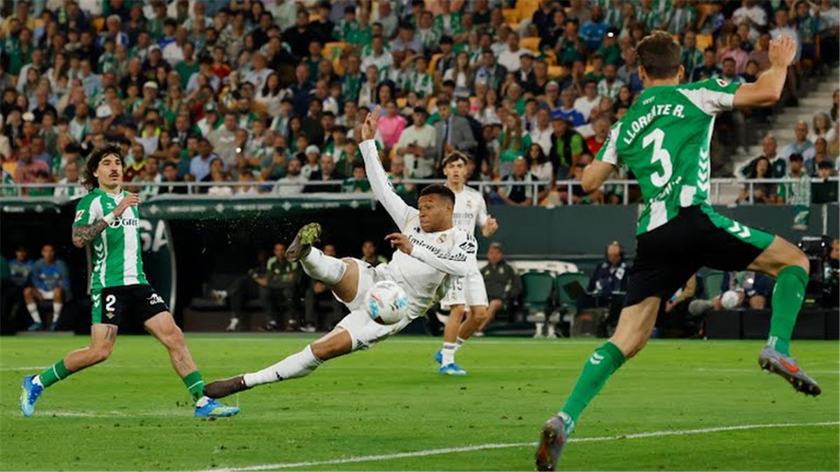 فيديو | ريال مدريد يسقط في تعادل قاتل أمام ريال بيتيس بـ الدوري الإسباني