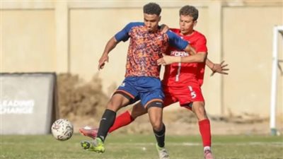 سجل 15 هدف وصنع 9 أهداف..محمد رفعت ماكينة أهداف شباب الشمس يبحث عن فرصة مع الفريق الأول