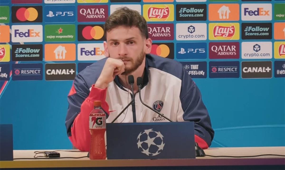 كفاراتسخيليا: نوير أسطورة.. وبايرن ميونخ في قمة مستواه