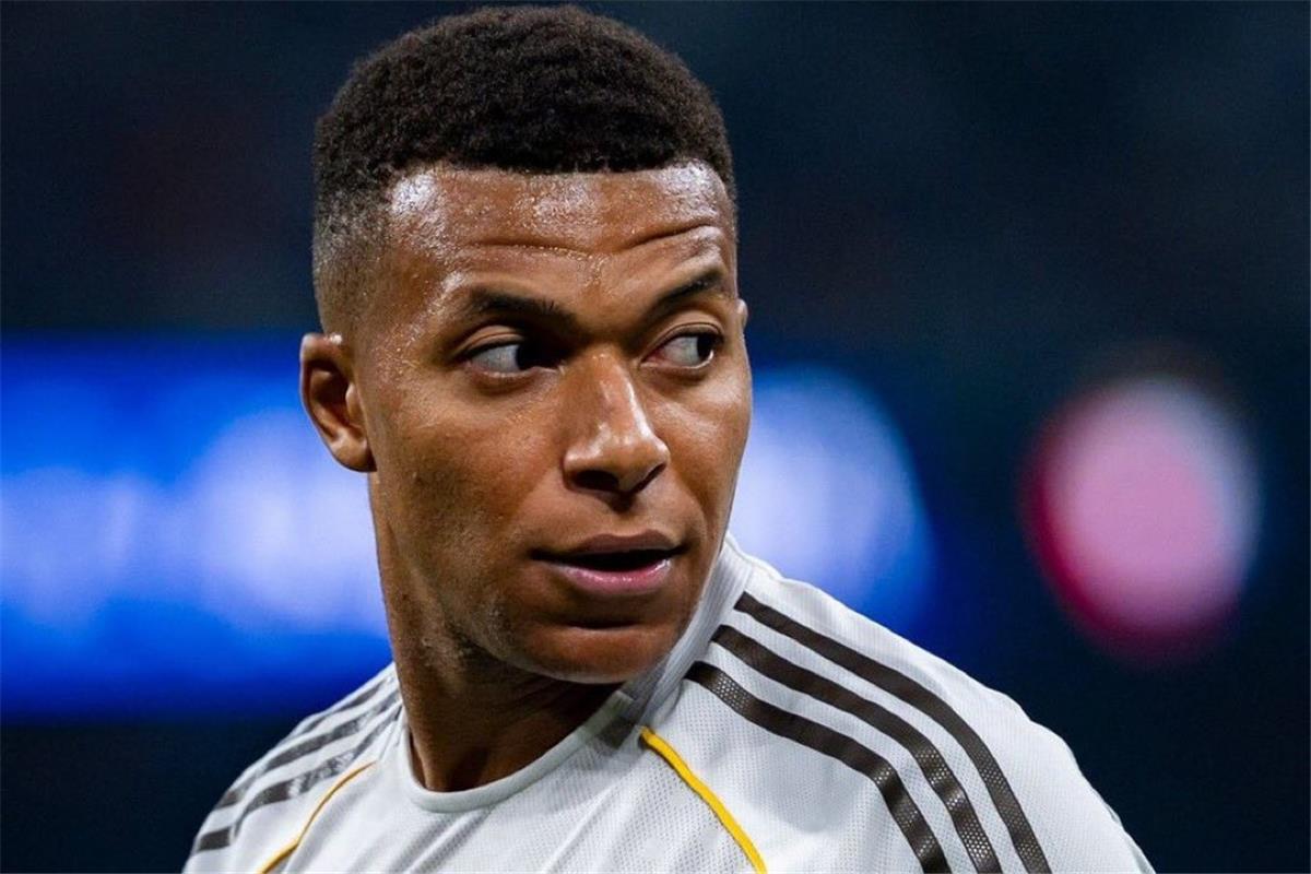 ماركا: مبابي يشعر بالإحباط مع ريال مدريد