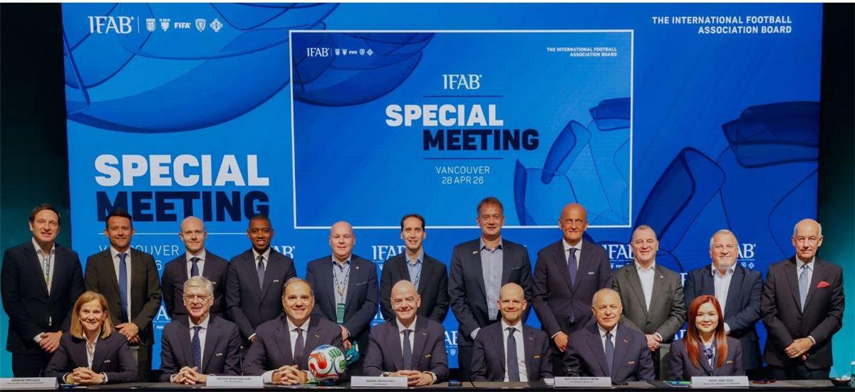 أبو ريدة يشارك في اجتماع تعديل لوائح كأس العالم بالفيفا