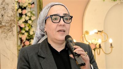 داليا الاتربي مهنئة عمال مصر بعيدهم :العمال الركيزة الأساسية في تنفيذ خطط التنمية الشاملة والمشروعات القومية الكبرى