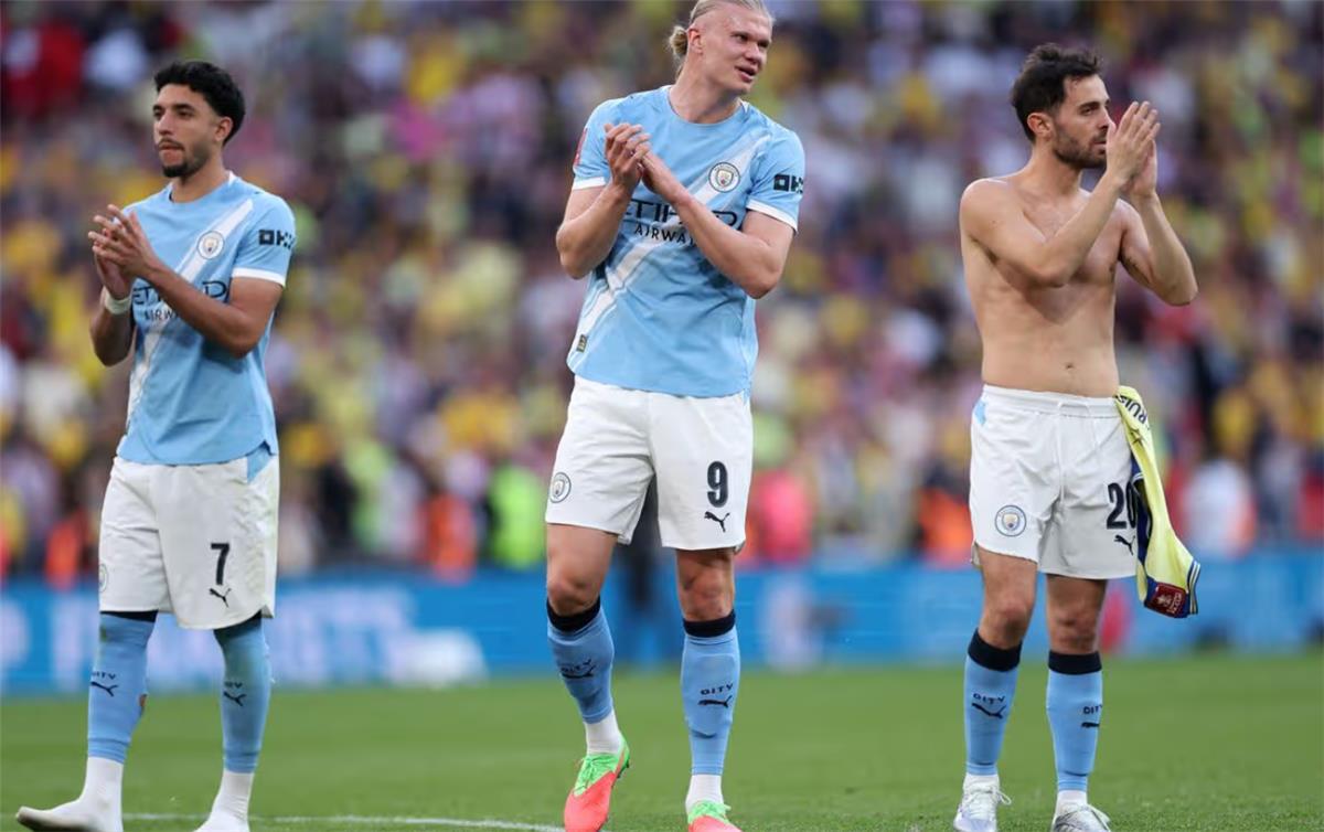 لاعب مانشستر سيتي خيار احتياطي في سوق انتقالات برشلونة