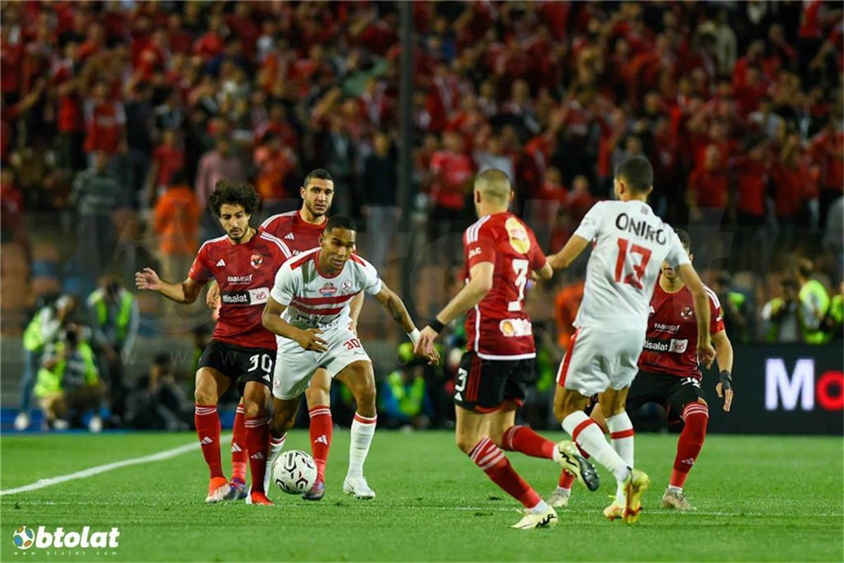 موعد والقنوات الناقلة لمباراة الأهلي والزمالك اليوم في الدوري المصري.. والمعلقين