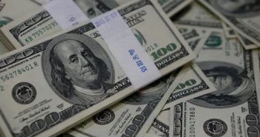 تعرف على سعر الدولار مقابل الجنيه قبل بدء جلسة التداول عليه