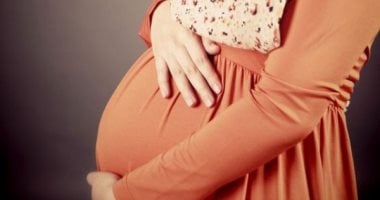 التأمينات تعلن ضوابط صرف تعويض الأجر للمرأة العاملة أثناء الحمل والولادة