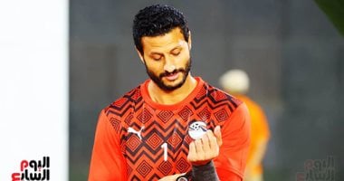 هل يشرب محمد الشناوى من كأس عصام الحضرى فى مونديال 2026 بيد مصطفى شوبير؟