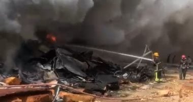 السيطرة على حريق اشتعل داخل مخزن فى الحوامدية دون إصابات