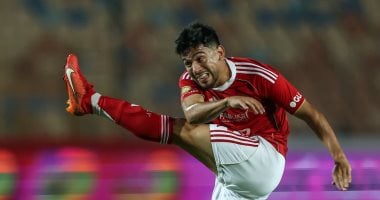 محمد شكرى يقترب من العودة إلى سيراميكا بعد قرار رحيله عن الأهلى