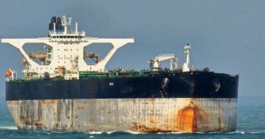 قفزة حادة في أسعار النفط مع تصاعد المواجهة الأمريكية–الإيرانية وإغلاق مضيق هرمز