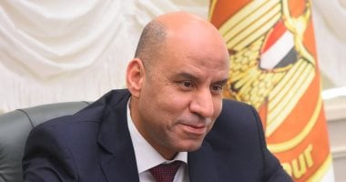 حصاد الوزارات.. وزير العمل لنقيب المحامين: قانون العمل الجديد يدعم العدالة الناجزة