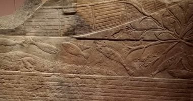 لوحة أثرية داخل متحف الغردقة تكشف أسرار علاقة المصريين القدماء بنهر النيل