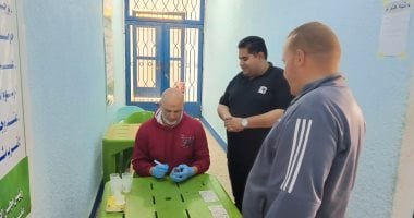 محافظ الدقهلية: لجنة مفاجئة للتحليل عن تعاطى المخدرات للعاملين باستاد المنصورة
