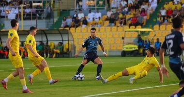 الوصل ضد النصر.. العالمى يكتسح الفهود بثلاثية مثيرة فى الشوط الأول “فيديو”