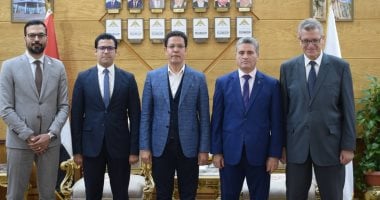لدعم الخدمة الصحية.. بروتوكول تعاون بين جامعة بنها ومديرية الشئون الصحية بمطروح