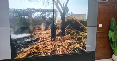 سكرتير عام قنا يتابع جهود السيطرة على حريق بعصارة قصب فى نجع حمادي