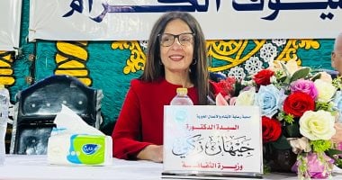 وزيرة الثقافة تقترح إنشاء تطبيق لأنشطة قصر ثقافة قنا.. فيديو