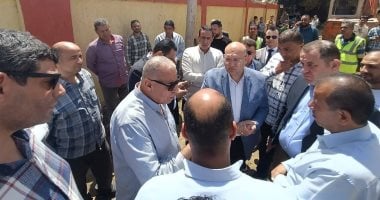 نائب محافظ الجيزة يتفقد مشروع الصرف الصحى بقريتى برنشت والمتانيا