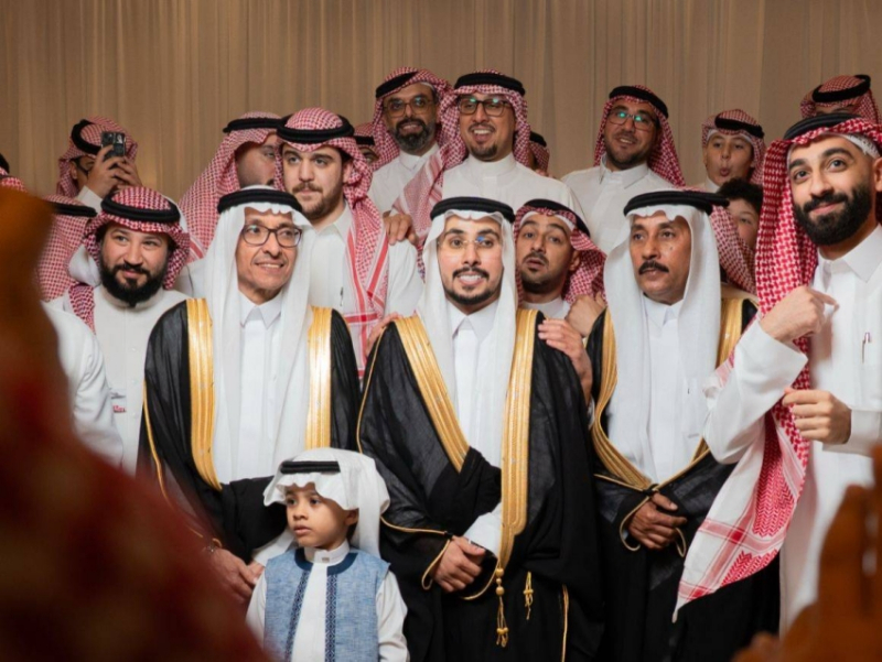 آل الإحيوي وآل الطويرب يحتفلون بزفاف “مهند”