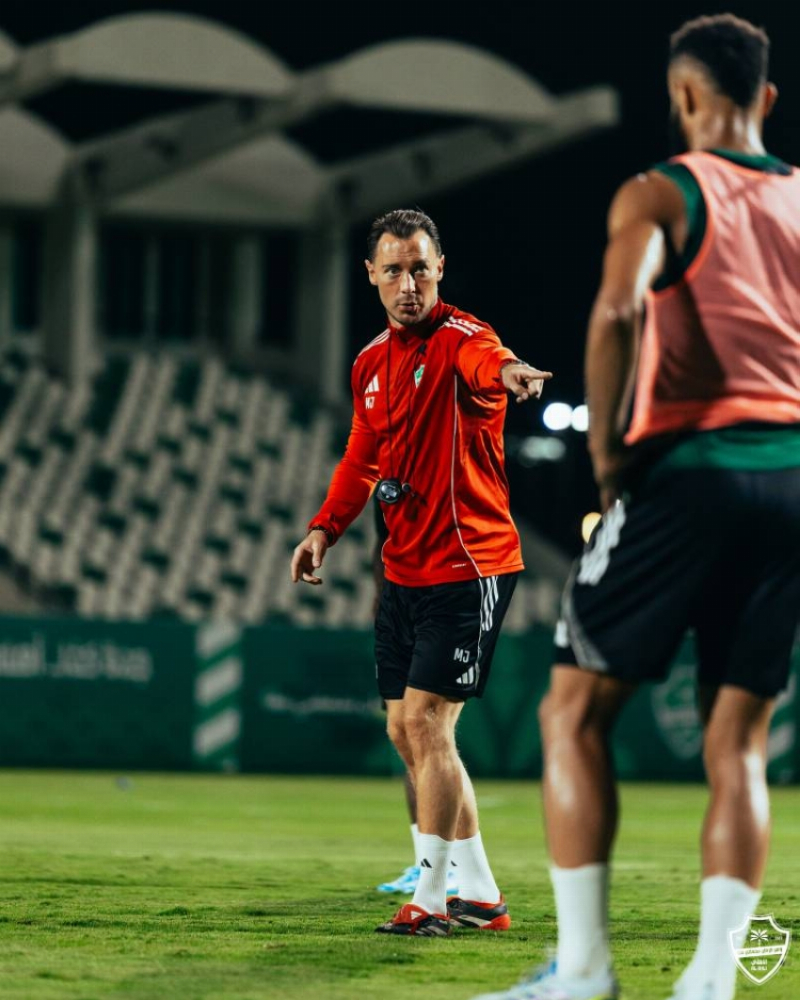 النصر والأهلي.. محطة رئيسة نحو حسم لقب الدوري