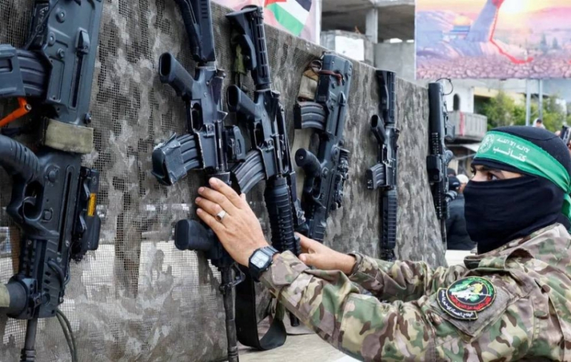 حصر السلاح في غزة واستكمال الانسحاب الإسرائيلي