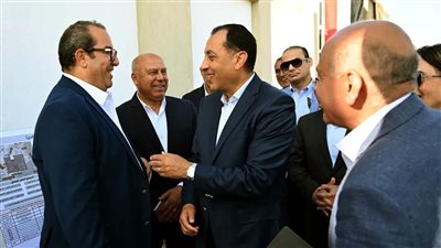 رئيس الوزراء يتابع مشروع إنشاء 17 تجمعاً تنموياً حضرياً بمركزي رفح والشيخ زويد