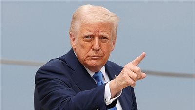 حاولت اختراق الحصار الأمريكي.. ترامب يعلن سيطرة “المارينز” على سفينة إيرانية